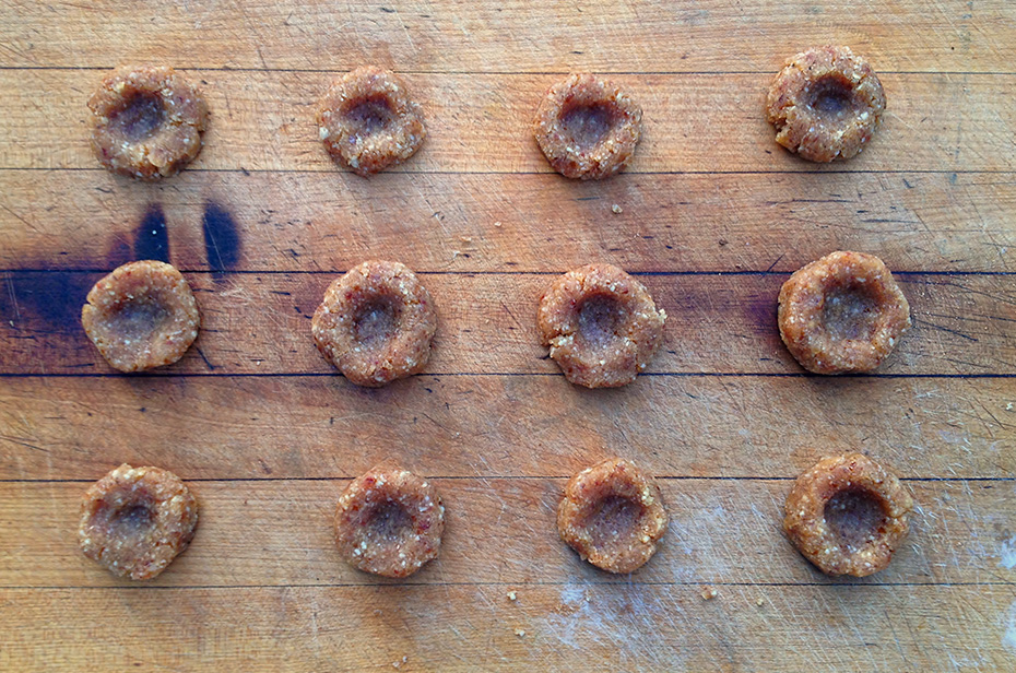 Raw Macadamia Nutmeg Cookies - formed