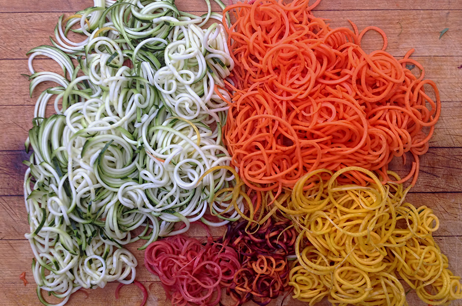 Shrimp Pad Thai with Veggie Rainbow Noodles - spiralizer
